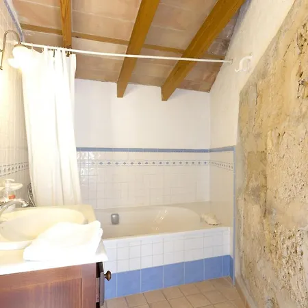 Spacious In With Mountain View Pollença